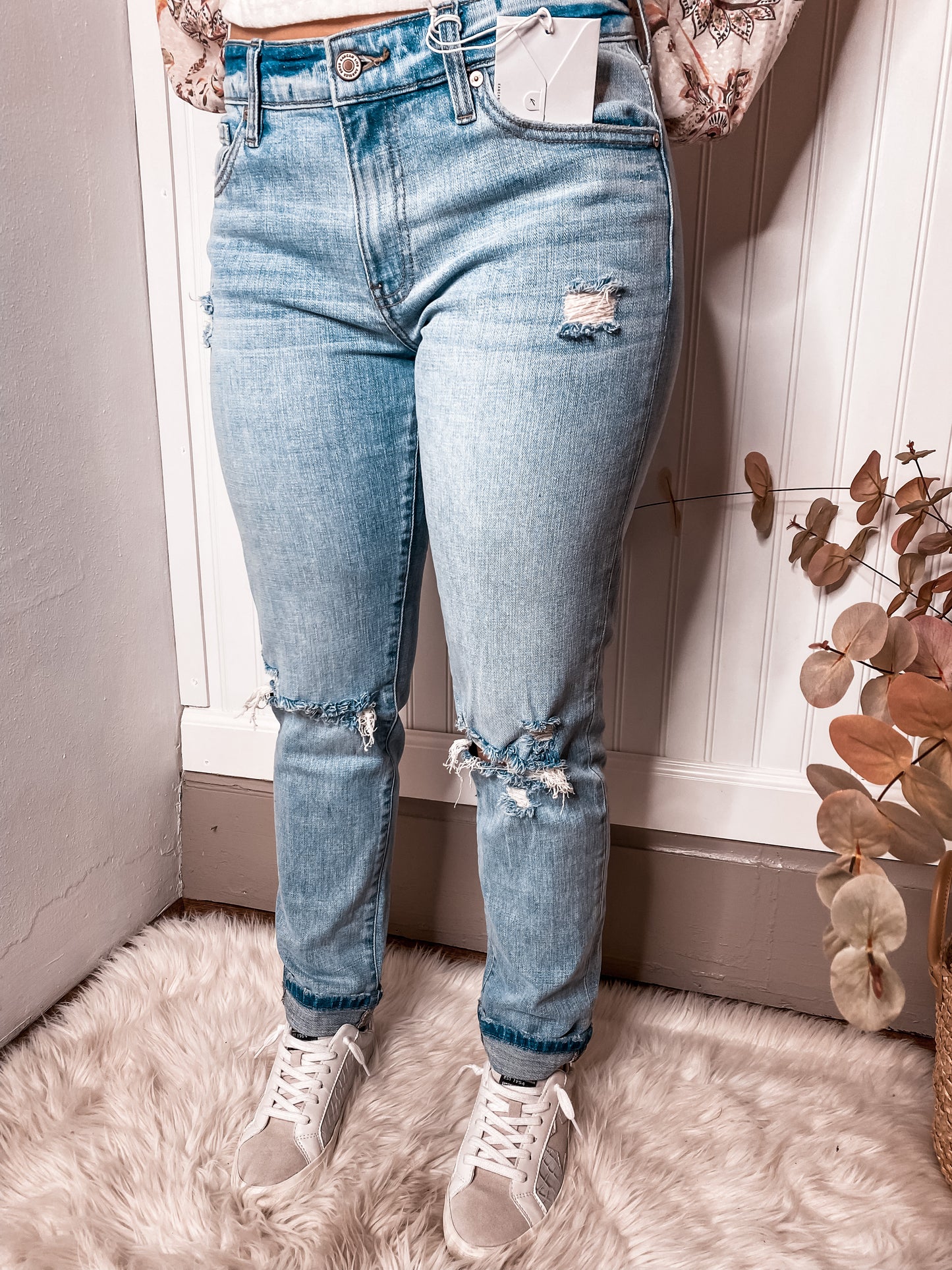 Mid Rise Boyfriend Jeans