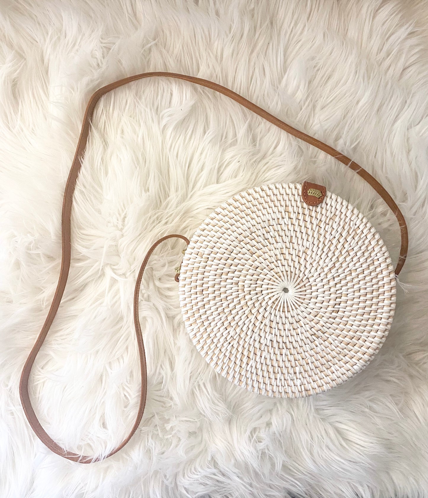 Round Rattan Purse - White